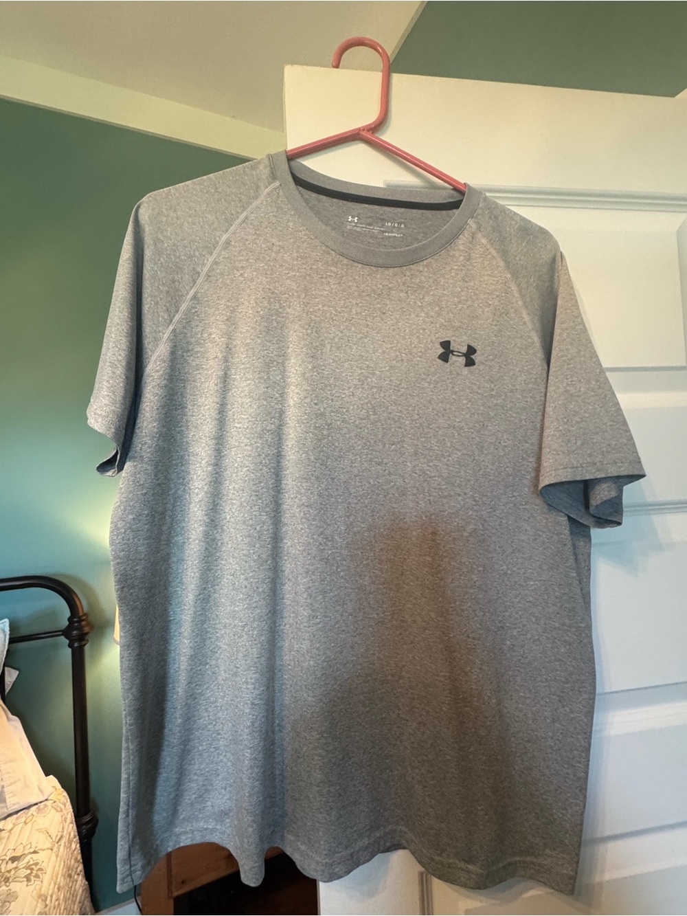 Under Armour Men's Short Sleeve Athletic Tee - Gray
